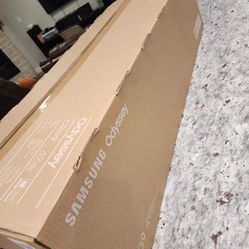 Samsung C49RG90 49" 5K DQHD (5120 x 1440) 120Hz UltraWide Curved Screen Gaming Monitor