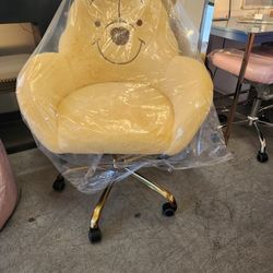 Winnie the pooh vanity chair