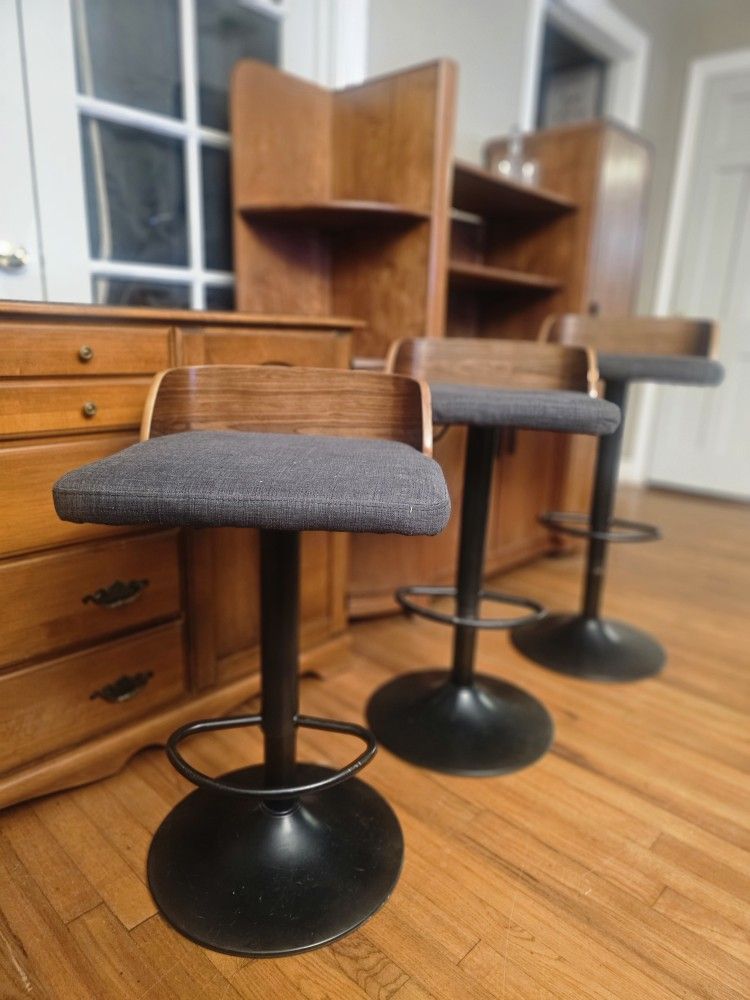 Mid Century Modern Adjustable Bar Stool for Sale in San Antonio, TX