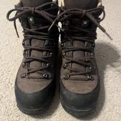 Lowa Women’s Baffin Pro Hiking Boots Size 8