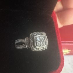 925 Sterling Silver , Diamond Chip Ring , Vintage Look, Size 6.5 , Marked 925 F Inside A Star