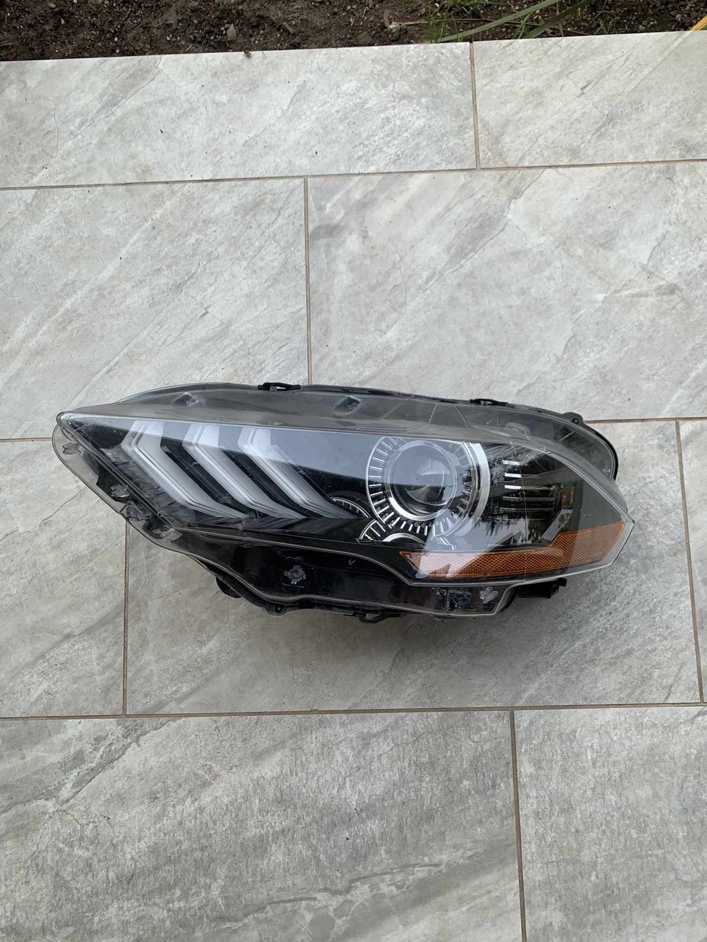 Ford Mustang GT 2018-20 Driver Side Headlight