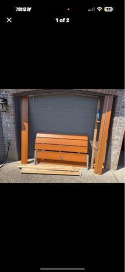 IKEA Queen bed frame /queen mattress