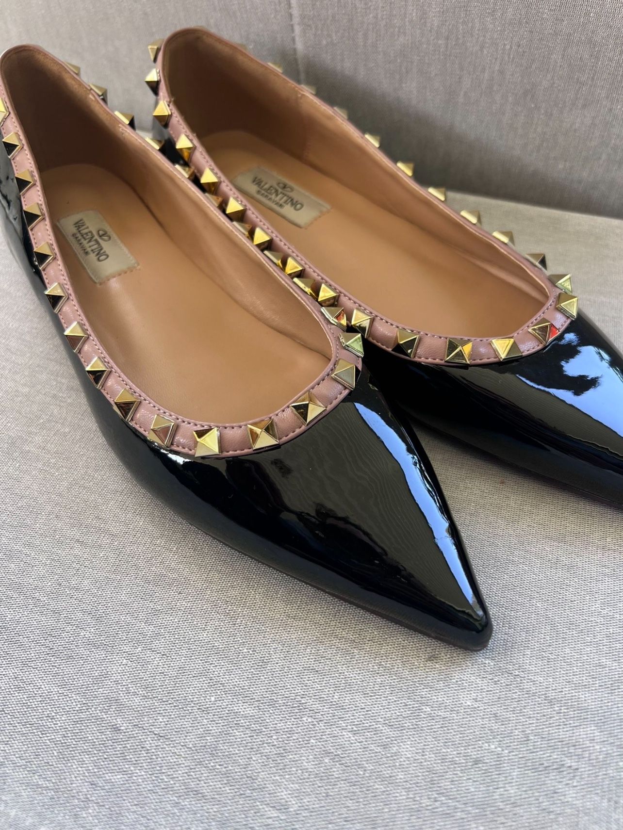 Valentino Black Patent Flat Women Size 9 Authentic Is $890