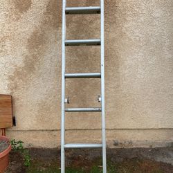 7 Foot Aluminum Ladder