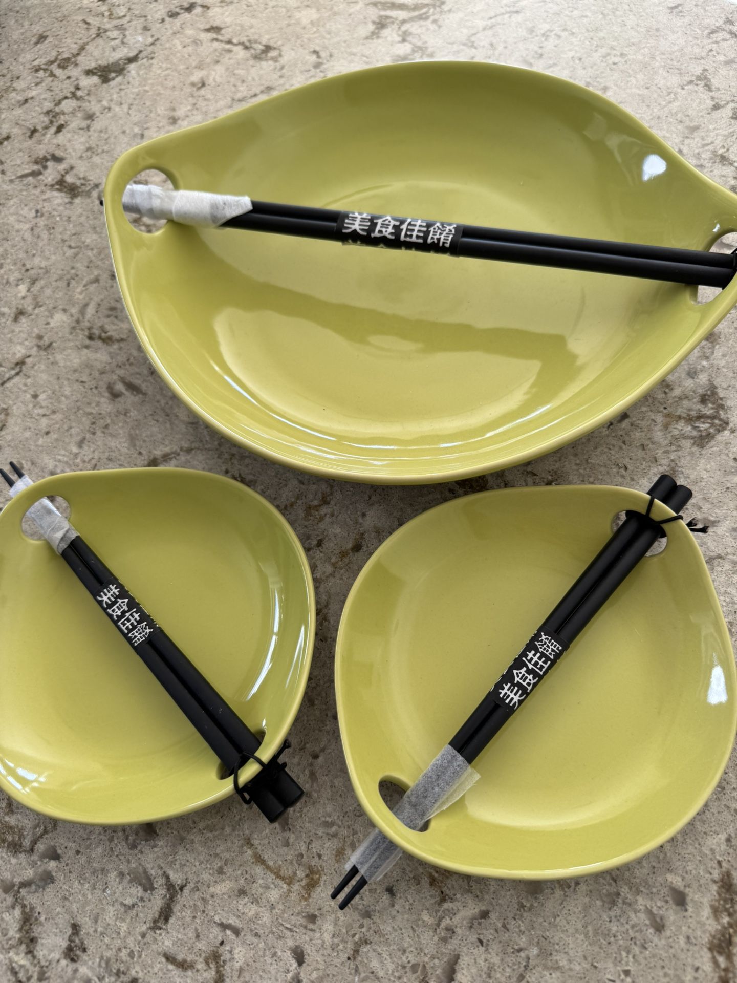 NEW Plates Kai Crate & Barrel Set Of 3