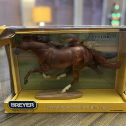 Breyer Horse Traditional Series #1345 Secretariat-1973 Triple Crown Champion