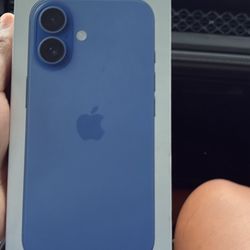 iPhone 16 Blue 