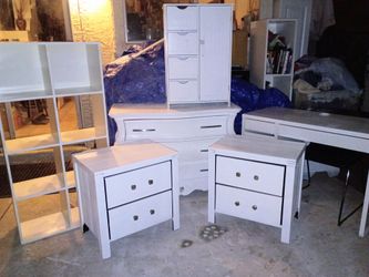 Six piece white bedroom set