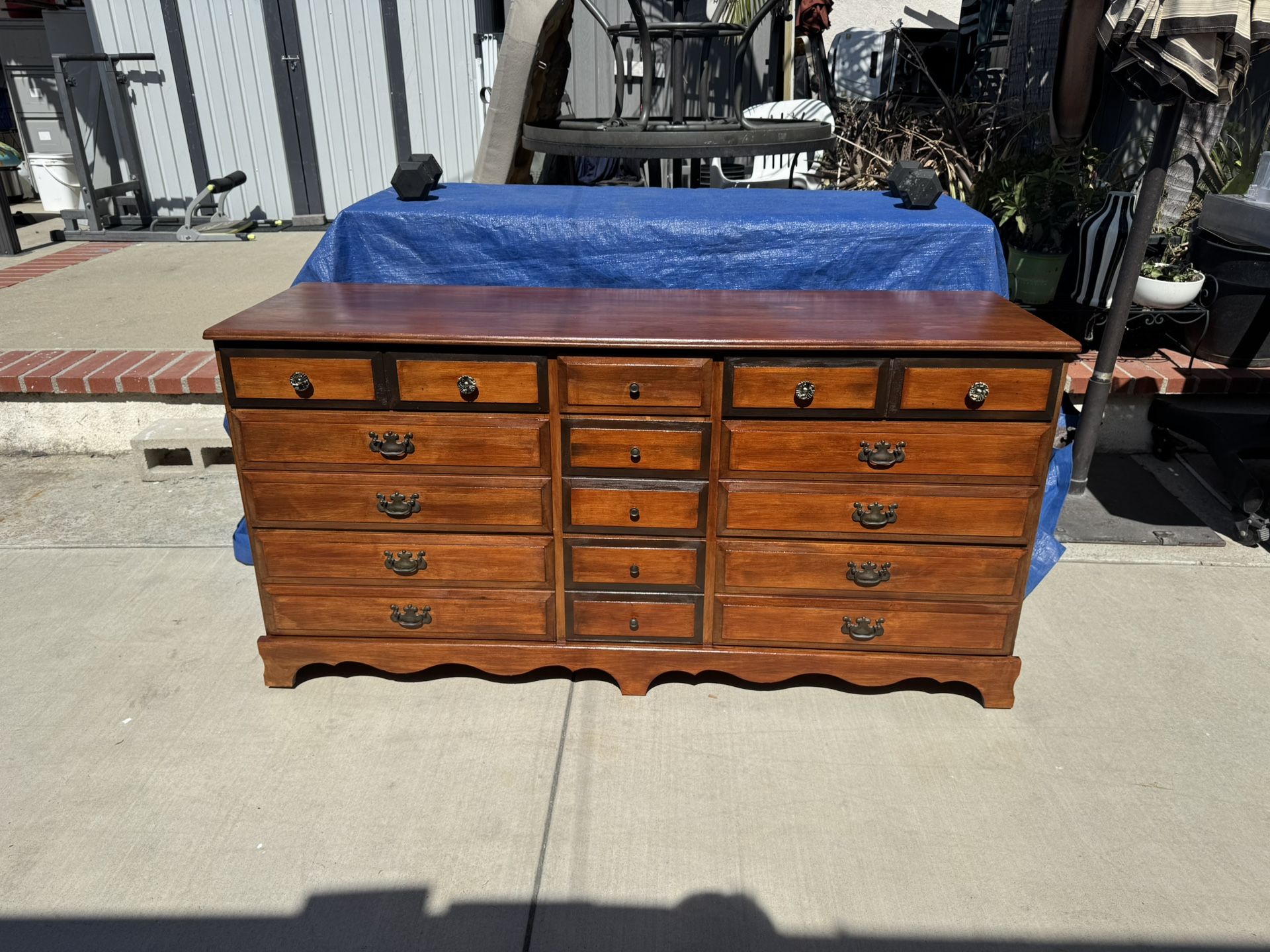 Dresser