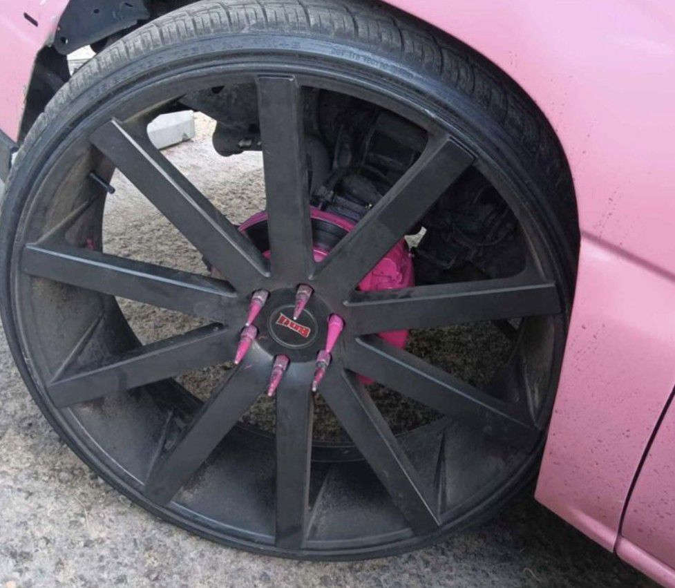 30-In Rims Available Good Tires 6 Lugs