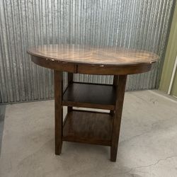 Free Round Wooden Table 
