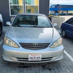 2004 Toyota Camry 