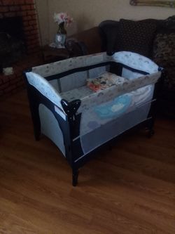 Baby playpen