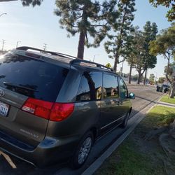 2004 Toyota Sienna