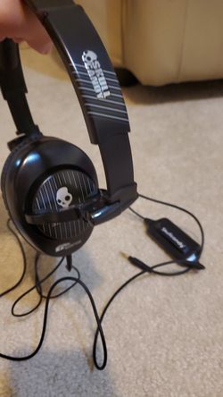 Skullcandy Skullcrusher Headphones (wired)