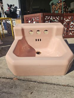 Vtg Mid Century Coral Blush Pink Porcelain Cast Iron Wall Sink Old Eljer 241-23E