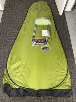 Portable Outdoor Privacy Shelter with Carrying Bag