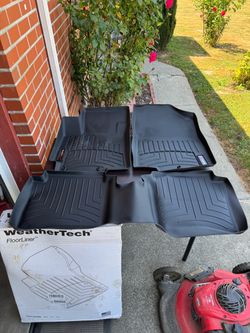 2012-2017 Hyundai Accent (WeatherTech Floor Mats)