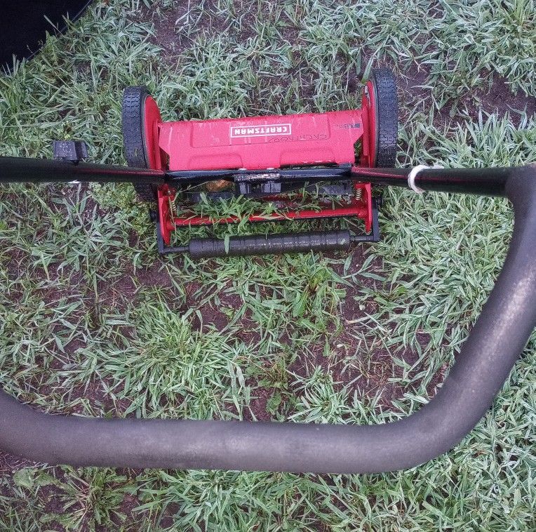 Craftsman Reel Lawn Mower, Quiet, Eco-friendly, Works Great, $29