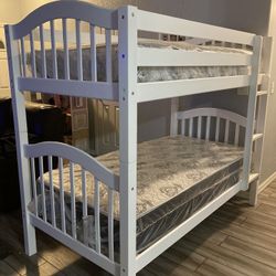 New Wood Bunkbed! Mattresses Included 