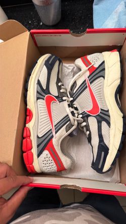 Nike vomero 5 size 11
