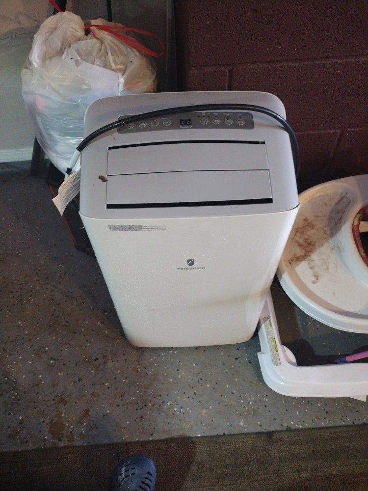 House Indoor Air Conditioner He Does Three Things Heater AC And Molding Not More On The Wall He Picks All That Up This Is One Is Really Expensive
