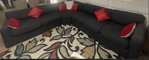 Beautiful Cypress Grande Sectional – Excellent Like-New Condition