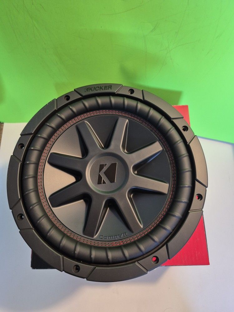 KICKER ( 1 ) 10 INCH DUAL 4 OHM VOICE COIL CAR SUBWOOFER 700 WATTS