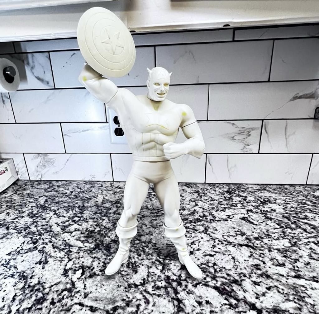 -captain america Horizon marvel 1990s. 17" 