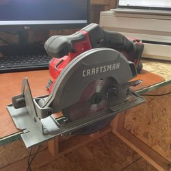 V20* Cordless 6-1/2-in Circular Saw (Tool Only)