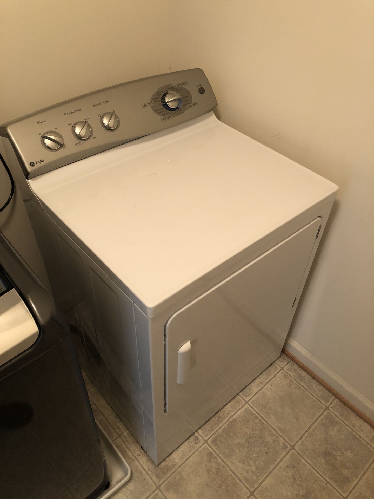 GE Profile Dryer (White/Silver)