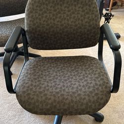 Office Chairs-Like New! lot Of 4 Or $15 Each