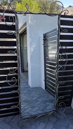 Modern Full-Length Mirror (5.9ft x 3.8ft)