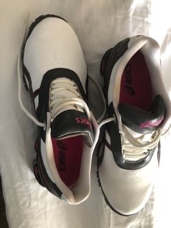 Women’s ASIC golf shoes 8.5