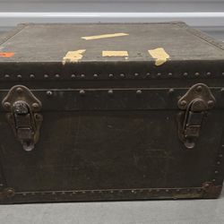 Vintage Military Trunk/Chest