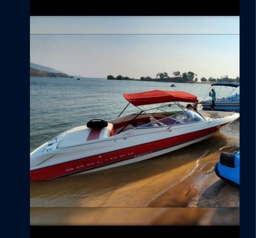 Bayliner SS Capri 2050 Series With Trailer