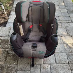 Evenflo Platinum Series car seat