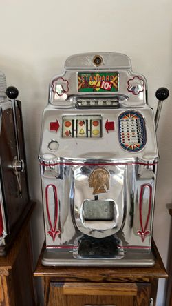 Antique slot machine