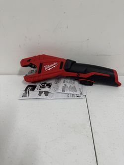 Milwaukee M12 12V Lithium-Ion Cordless Copper Tubing Cutter (Tool-Only)