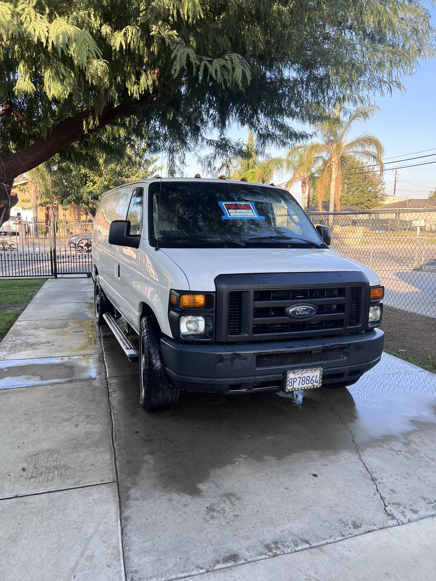 2009 Ford E-250