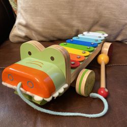 Skip & Hop Crocodile Xylophone Kids Toy.