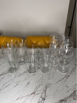16-Piece Glassware Set (Water & Wine Glasses) - Like New