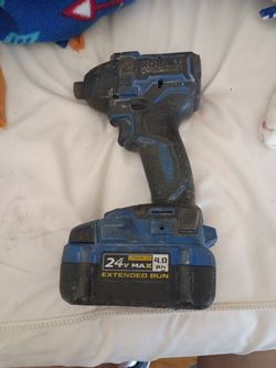 Extended run 24v max 4.0power pack drill firm price $60 pick up only 865 Ellsworth avenue right off  of East Livingston avenue Columbus Ohio 43206 5 m