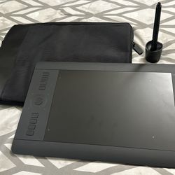 Wacom Intuos Pro M (PTH-651) Wirelsss Graphics Drawing Tablet With Pen