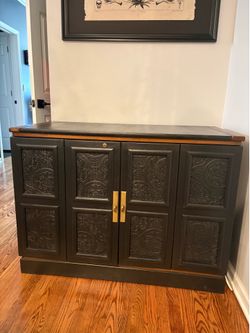 Wine bar cabinet - solid wood