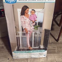 Extra Wide Safety Gate 