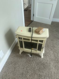 Small electric fireplace