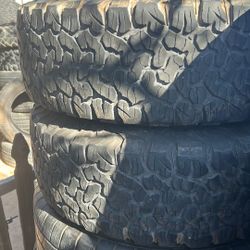 Lt265/70r17 Bfgoodrich Terrain T/A