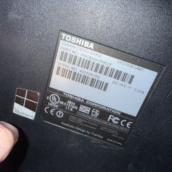 Model: Satellite C855D-S5900  • Series: Toshiba Satellite C855D  • OS (original): Windows 8  • CPU platform: AMD (AMD Vision era, budget A-series)  • 